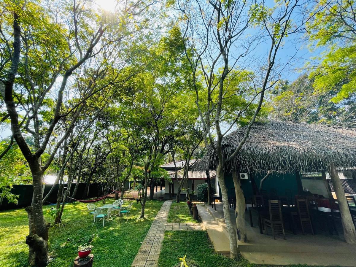 Kingfisher Resort Sigiriya Exterior foto
